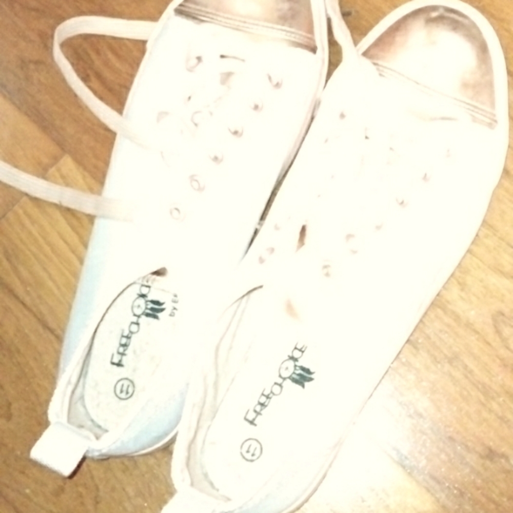 Free choice sneakers